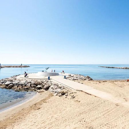 Beachfront Studio With Stunning Sea Views Marbella Esterno foto