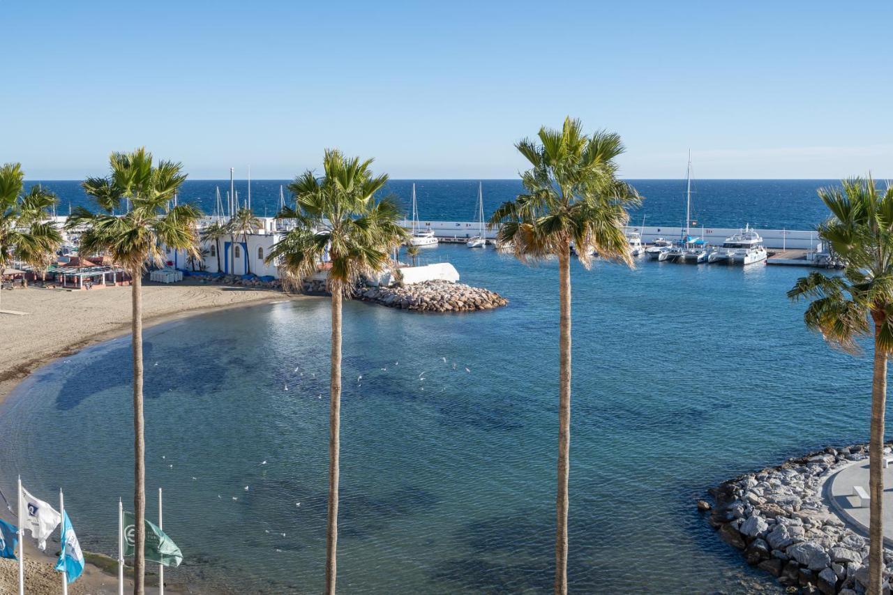 Beachfront Studio With Stunning Sea Views Marbella Esterno foto